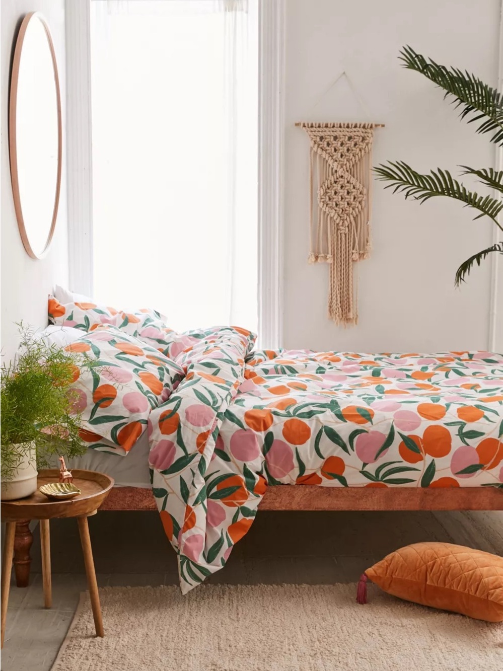 NWT Urban Outfitters Peaches Duvet Set King